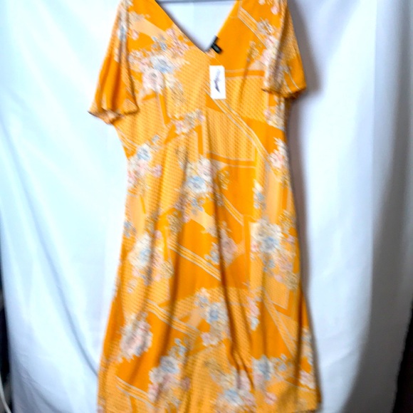 Jessica Simpson Dresses & Skirts - JESSICA SIMPSON NWT WO SZ 1X MAXI DRESS